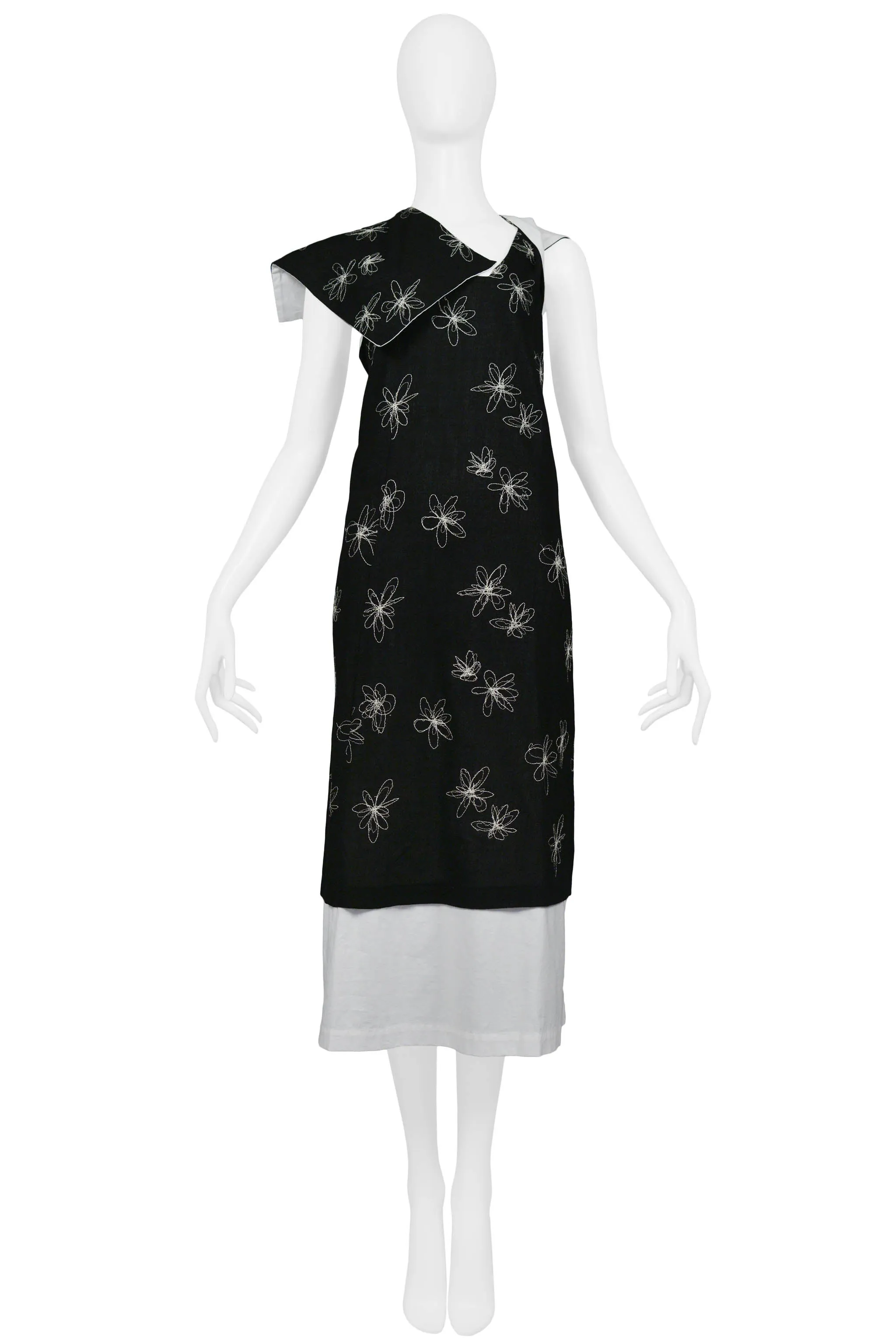 COMME DES GARCONS BLACK & WHITE HEM EMBROIDERED FLOWER DRESS 1999