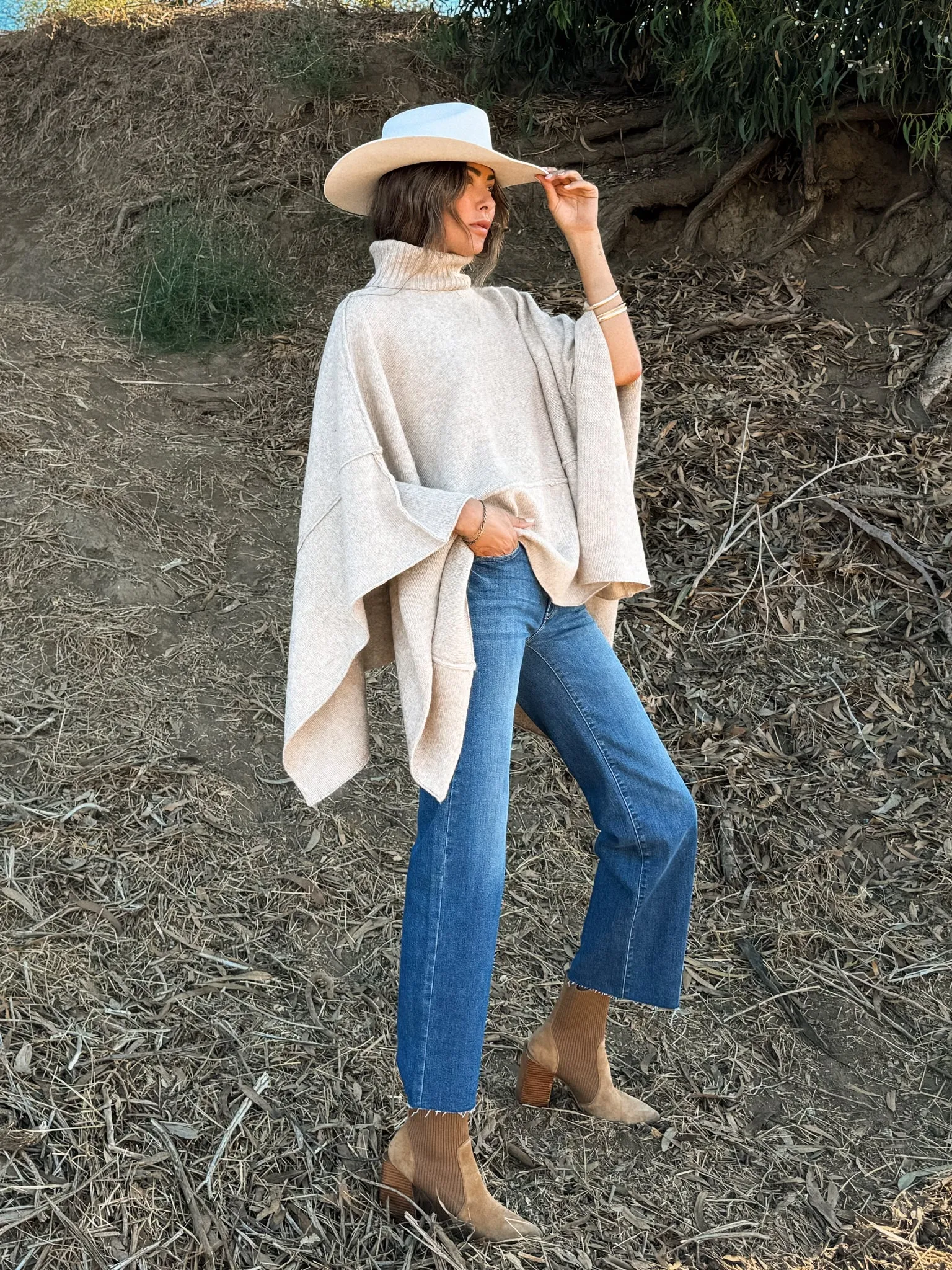 Countryside Turtleneck Knit Poncho