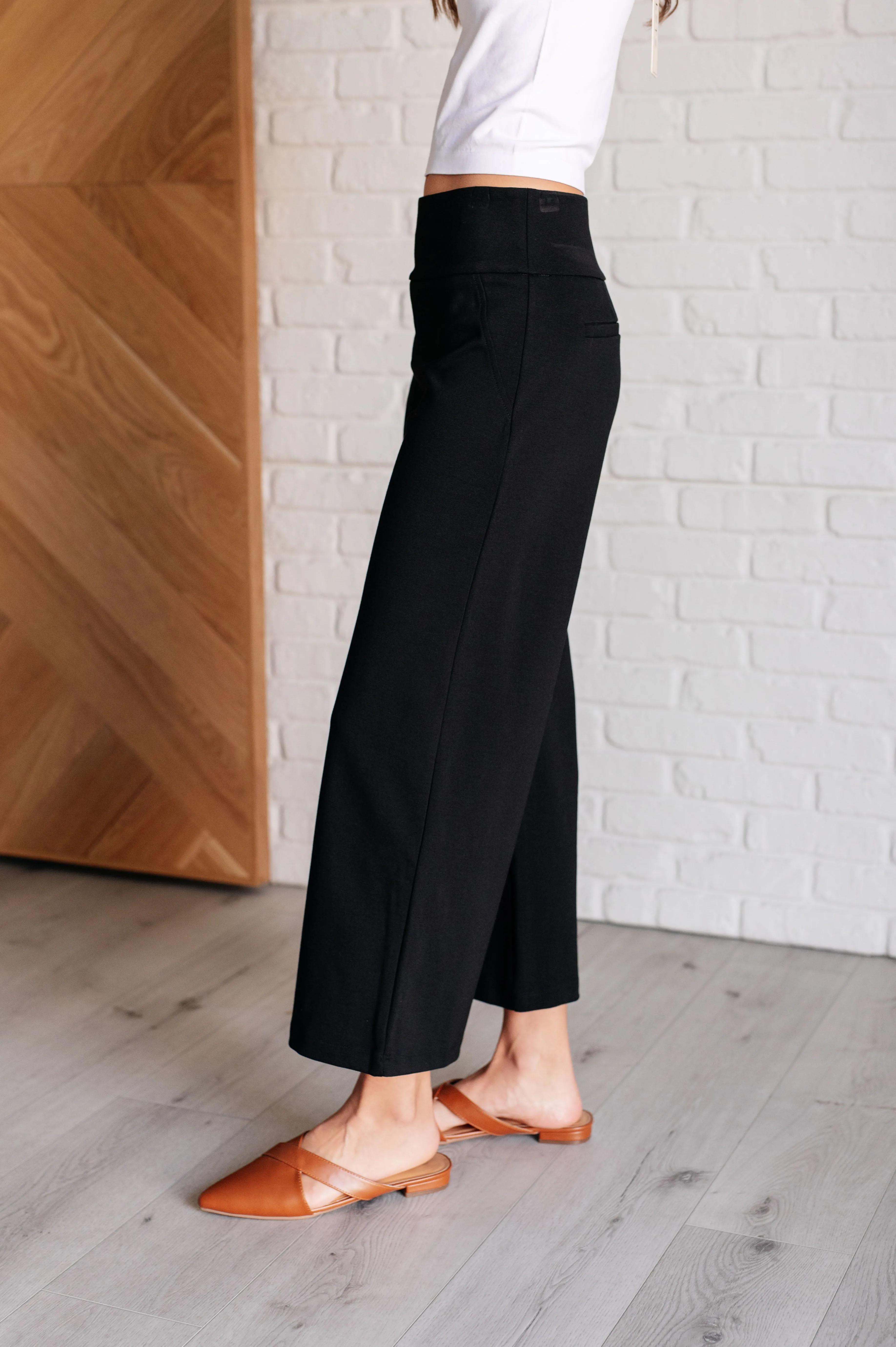 Dear Scarlett Magic Wide Leg Crop Pants in Black