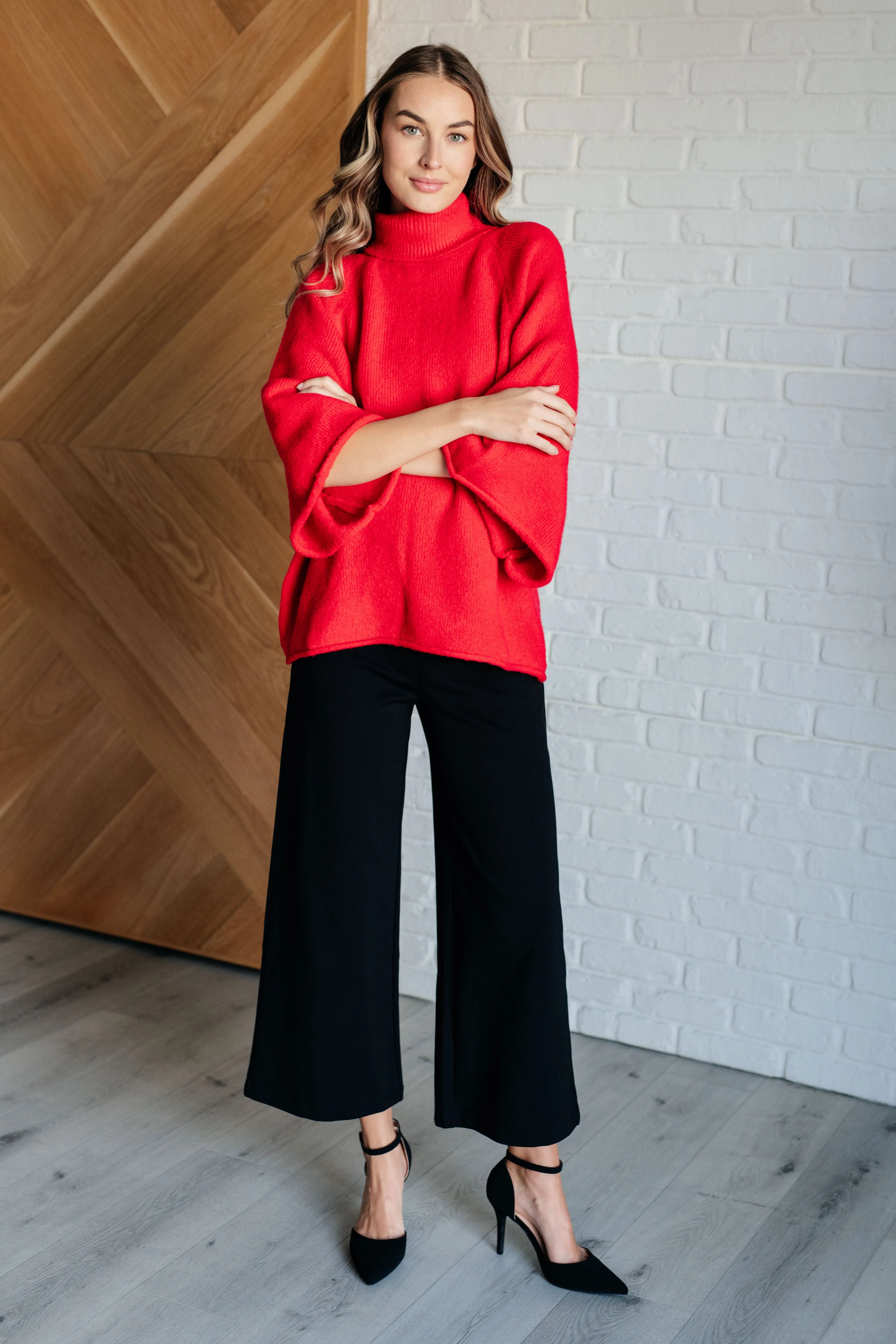 Dear Scarlett Magic Wide Leg Crop Pants in Black