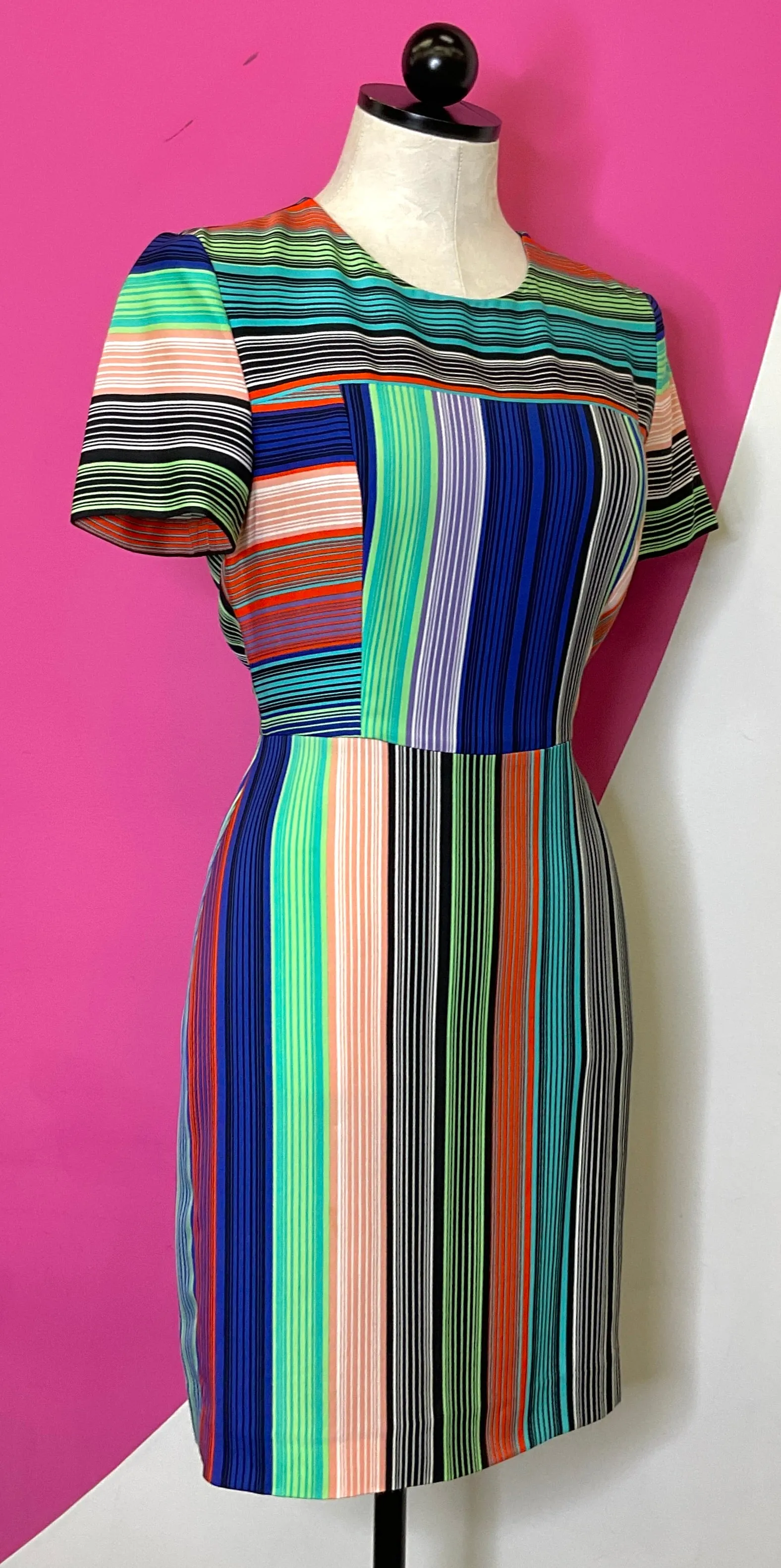 DIANE VON FURSTENBERG BURMAN DRESS - 4