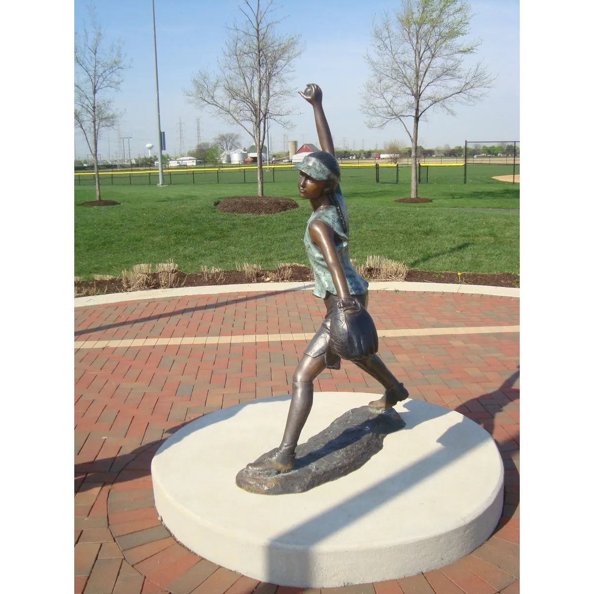Fast Pitch Softball Statue