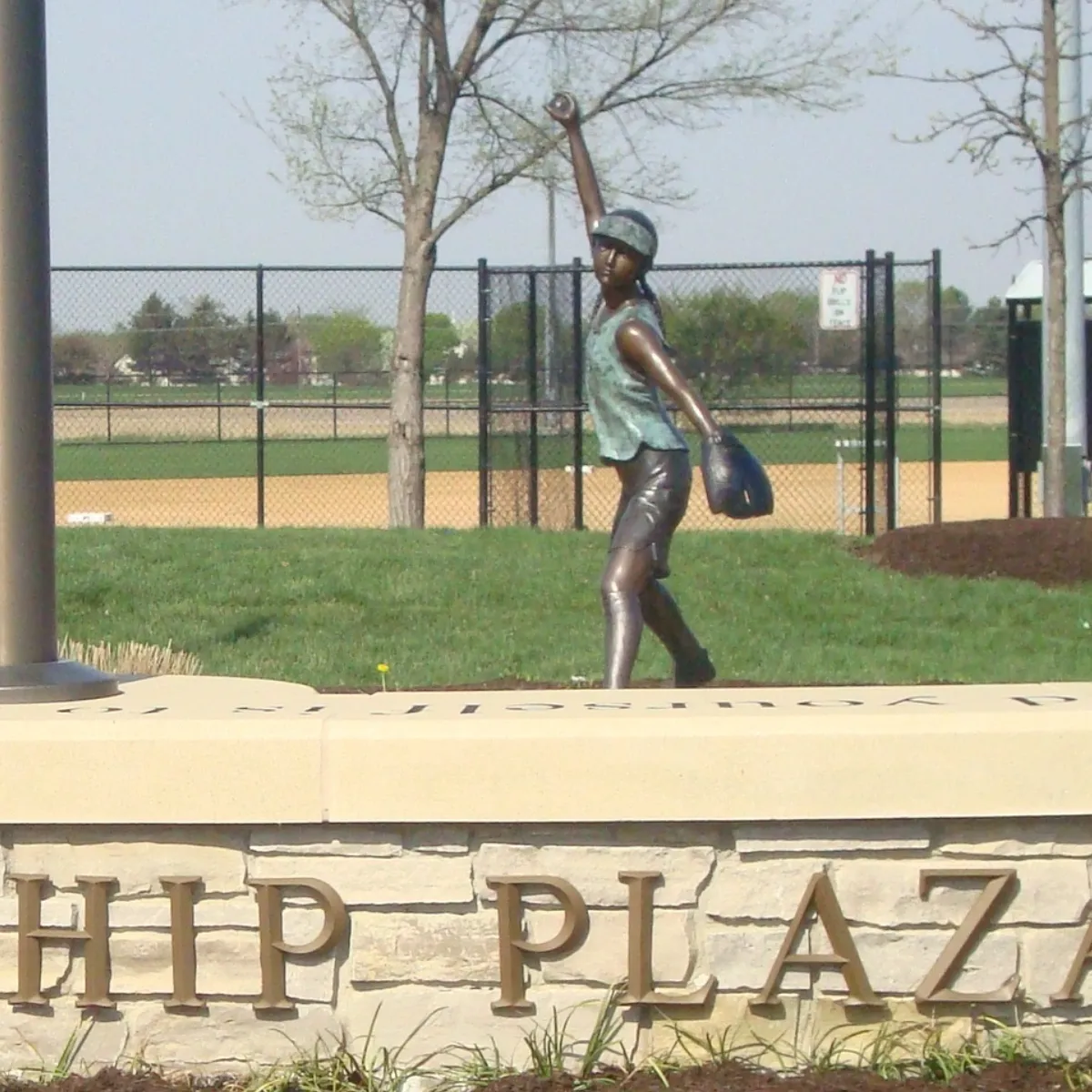 Fast Pitch Softball Statue