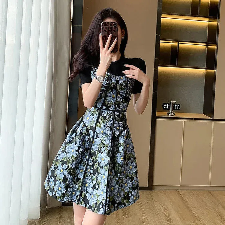 Floral Magic: The Puff Sleeve A-Line Dress for Vintage Lovers