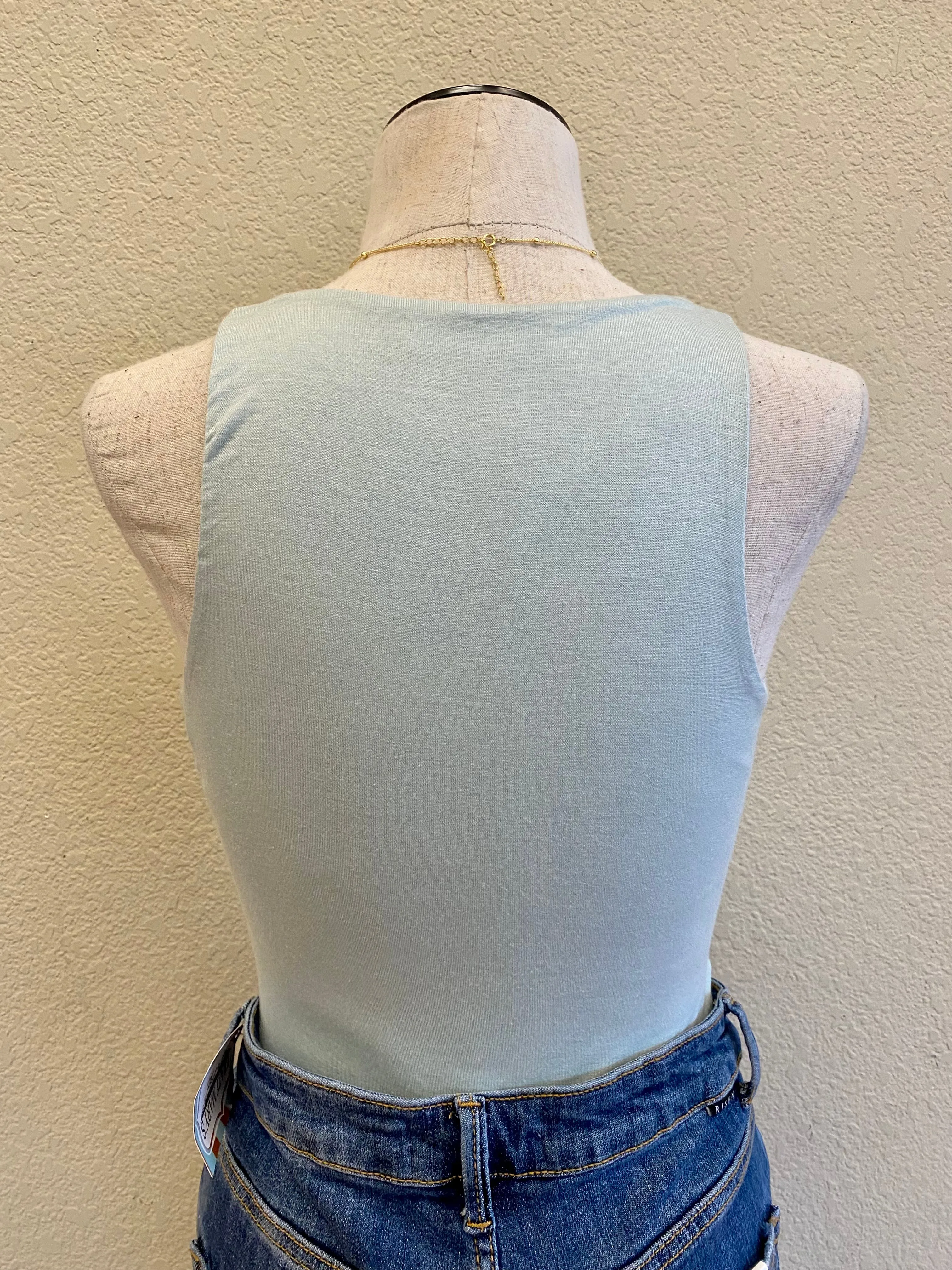 FLYNN SLEEVELESS BODYSUIT