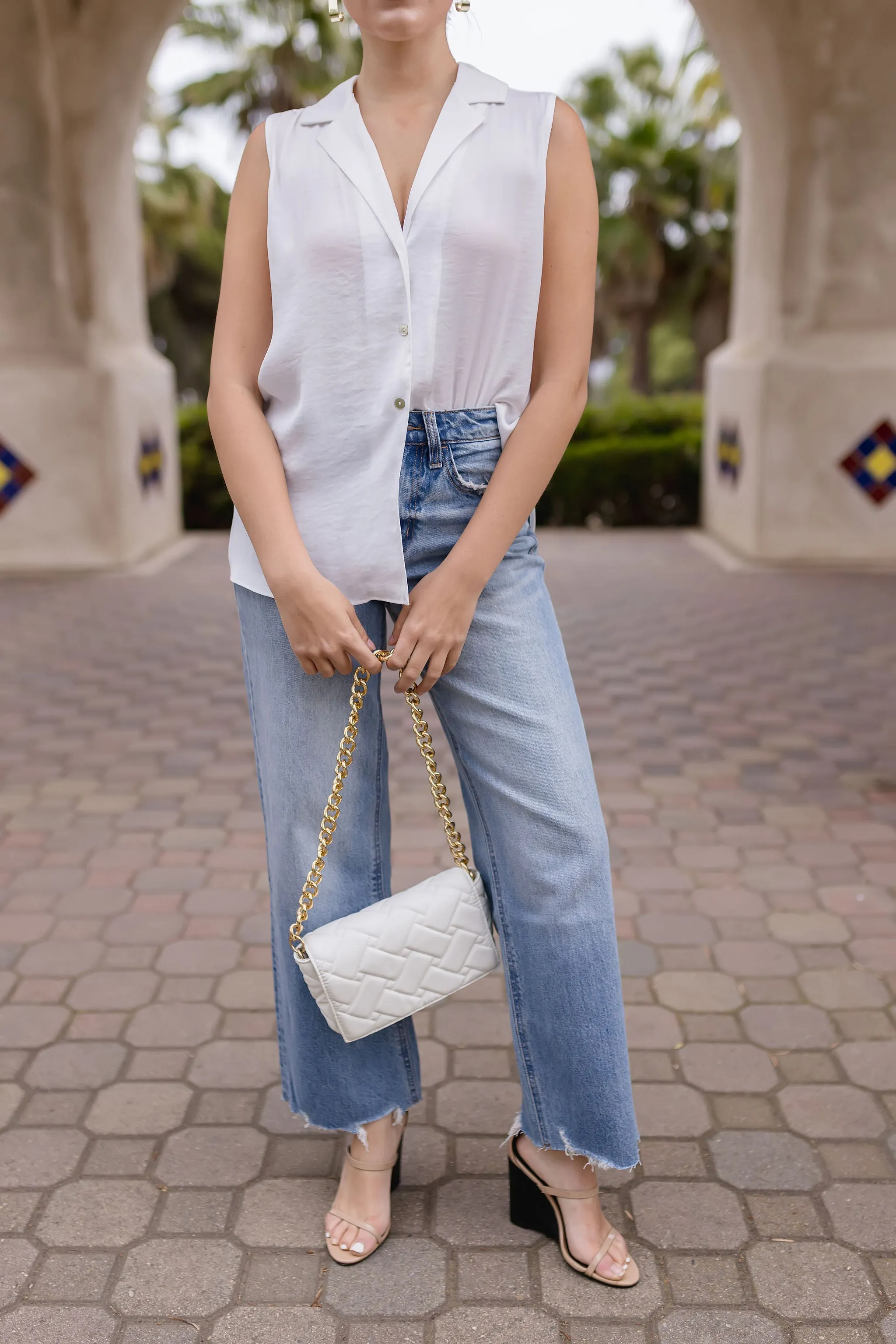 Janessa Sleeveless Button Down Top White