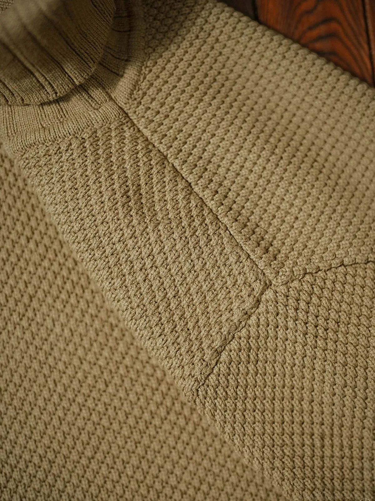 Ribbed Trim Turtleneck Knitted Sweater