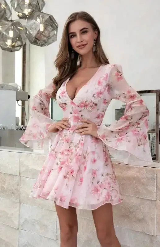 Women’s Dress With Floral Print and Flared Sleeves