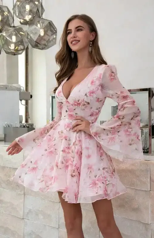 Women’s Dress With Floral Print and Flared Sleeves