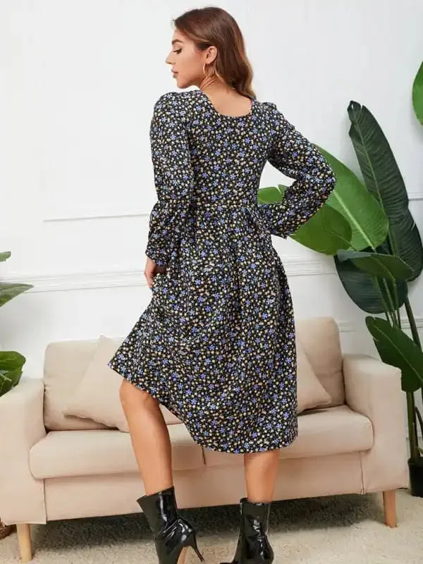 Women’s square neck floral hem dress
