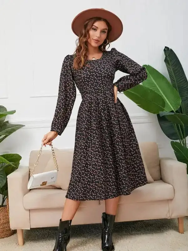 Women’s square neck floral hem dress